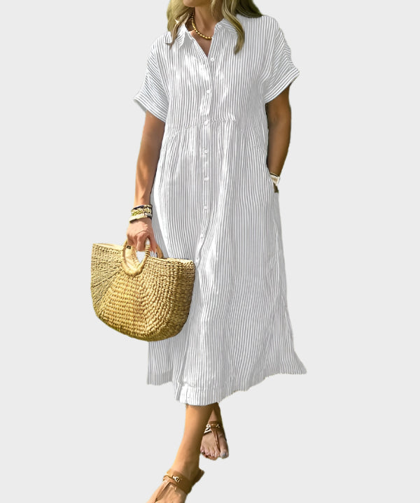 Vestido Camisa Listrado com Penas, Botões e Bolsos Funcionais