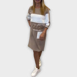 Vestido com Design Moderno