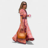 Vestido Romântico com Cinto e Volante de Cetim