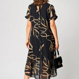 Vestido Arejado com Padrões Lineares e Decote em V