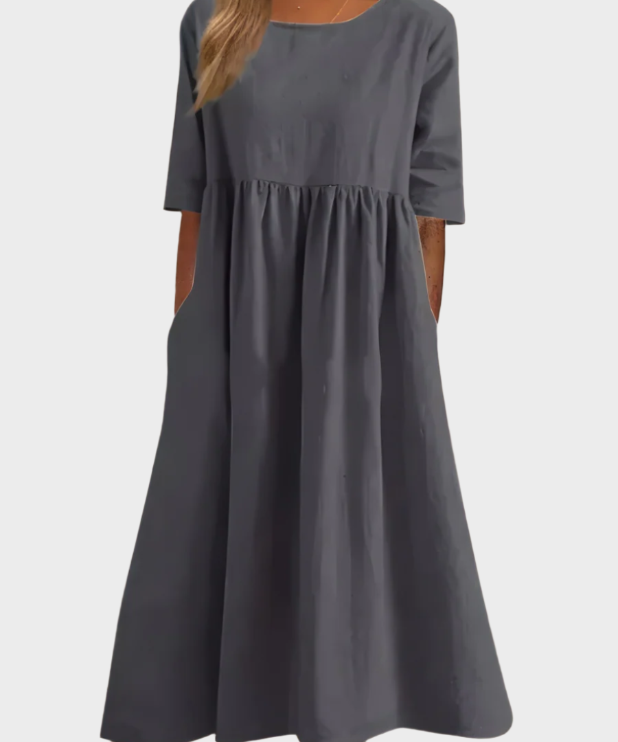 Vestido de Linho com Manga Curta e Corte Arejado