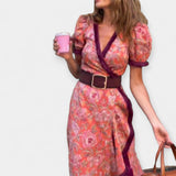 Vestido Romântico com Cinto e Volante de Cetim