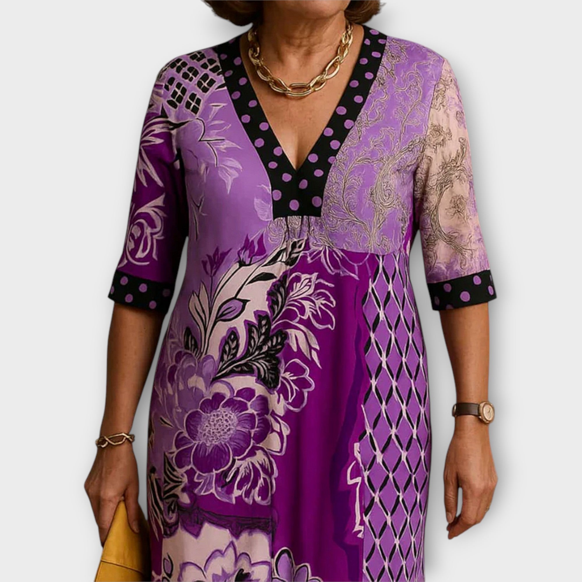 Vestido com Decote Elegante e Designs Únicos