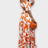 Vestido ajustado com silhueta em tecido luxuoso