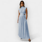 Vestido Estiloso com Recortes