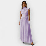 Vestido Estiloso com Recortes