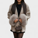 Dagmar™ | Casaco elegante com pelagem ecológica