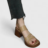 Liv | Sandálias Elegantes