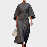 Vestido Minimalista Chique com Cinto e Mangas Largas