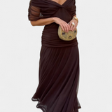 Catarina - Vestido Elegante com Detalhes em Renda