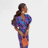 Vestido com Mangas e Rendas