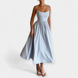 Vestido Mini com Decote Redondo e Alças