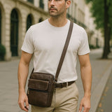 Tobias™ | Bolsa Crossover em Couro