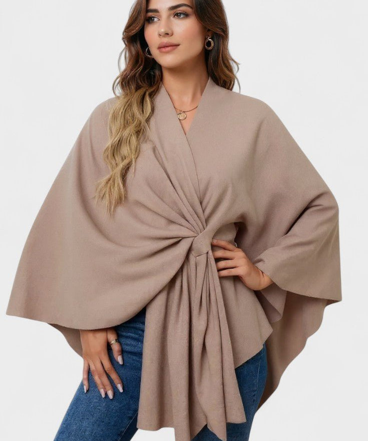 Yvette | Poncho Draperet Elegante