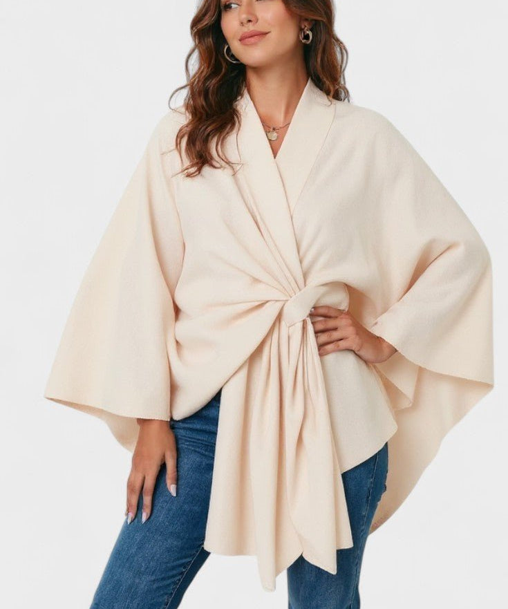 Yvette | Poncho Draperet Elegante