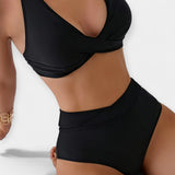 Biquíni Moderno em Monocromia