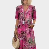 Vestido Arejado com Padrão de Verão e Decote em V