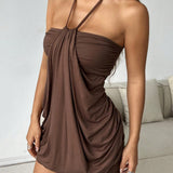 Vestido Mini Chocolate com Laço no Pescoço