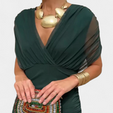 Catarina - Vestido Elegante com Detalhes em Renda