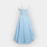 Vestido Midi Elegante com Corte Estiloso