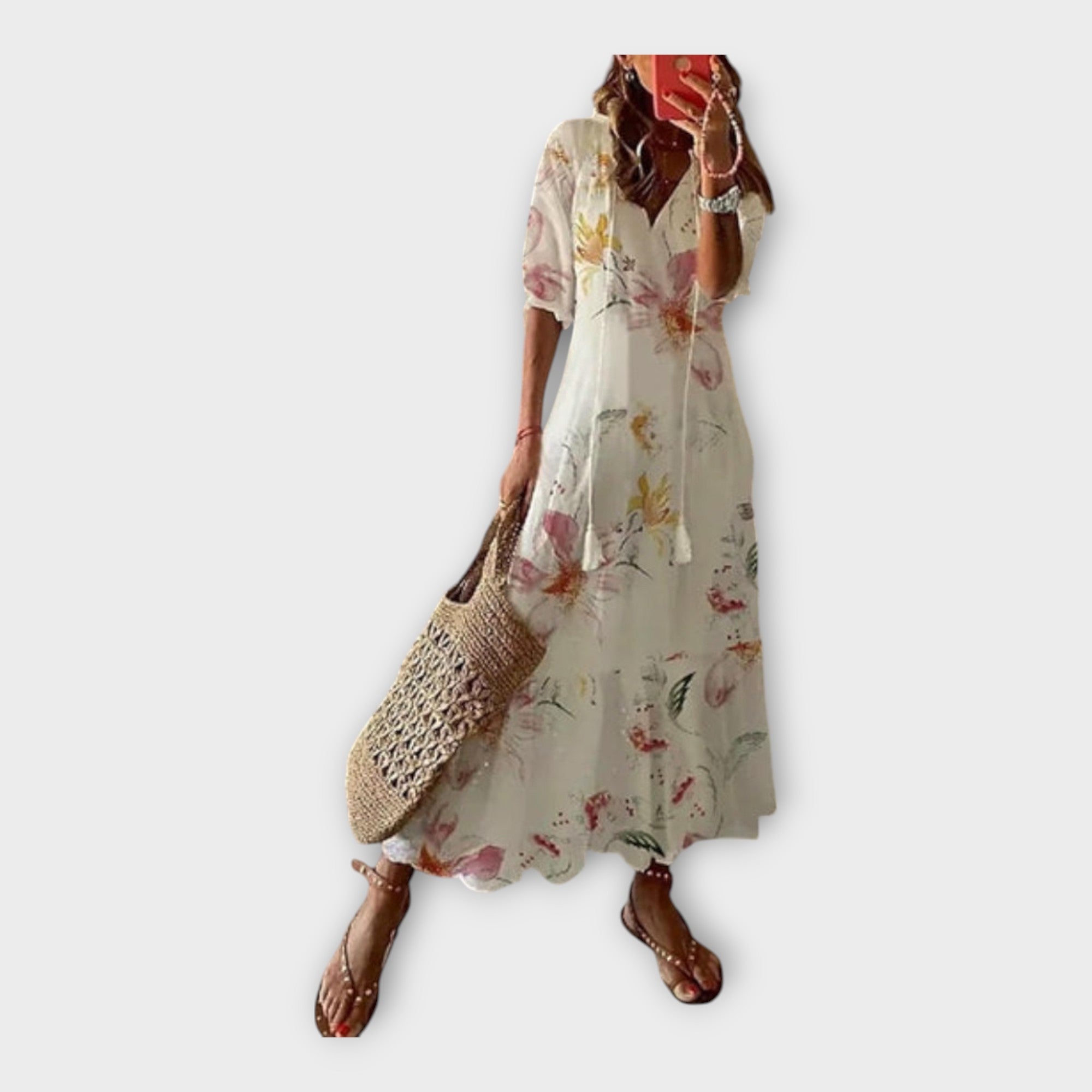 Vestido Vintage com Bordado e Decote em V